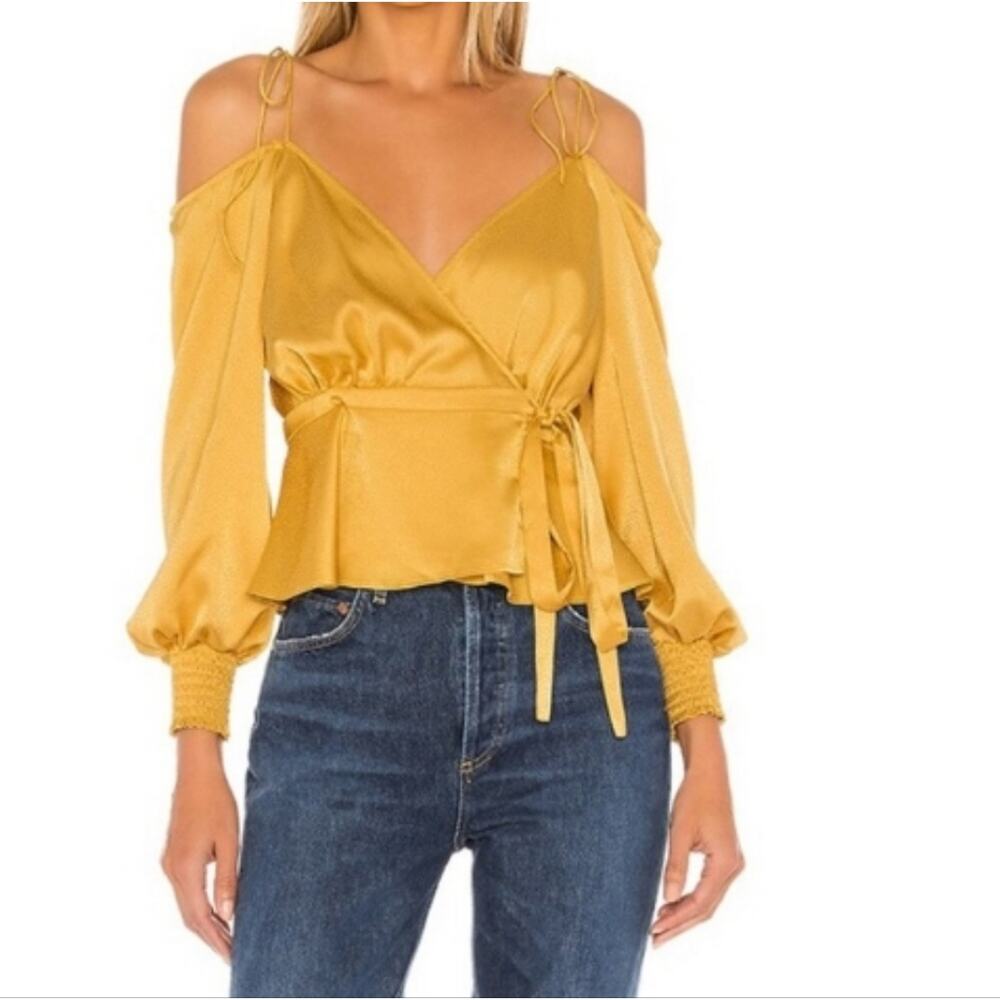 Lovers + Friends Hopless Romantic Top in Yellow. Size M - Picture 1 of 16